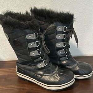 Sorel Girls Winter Boots